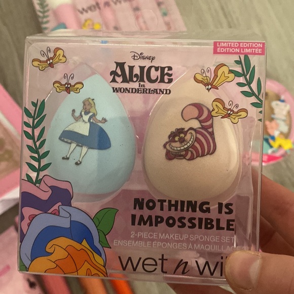 NWT Wet n Wild Alice In Wonderland RARE Large Lot 12 Piece Make Up Cosmetic Set - Picture 8 of 8